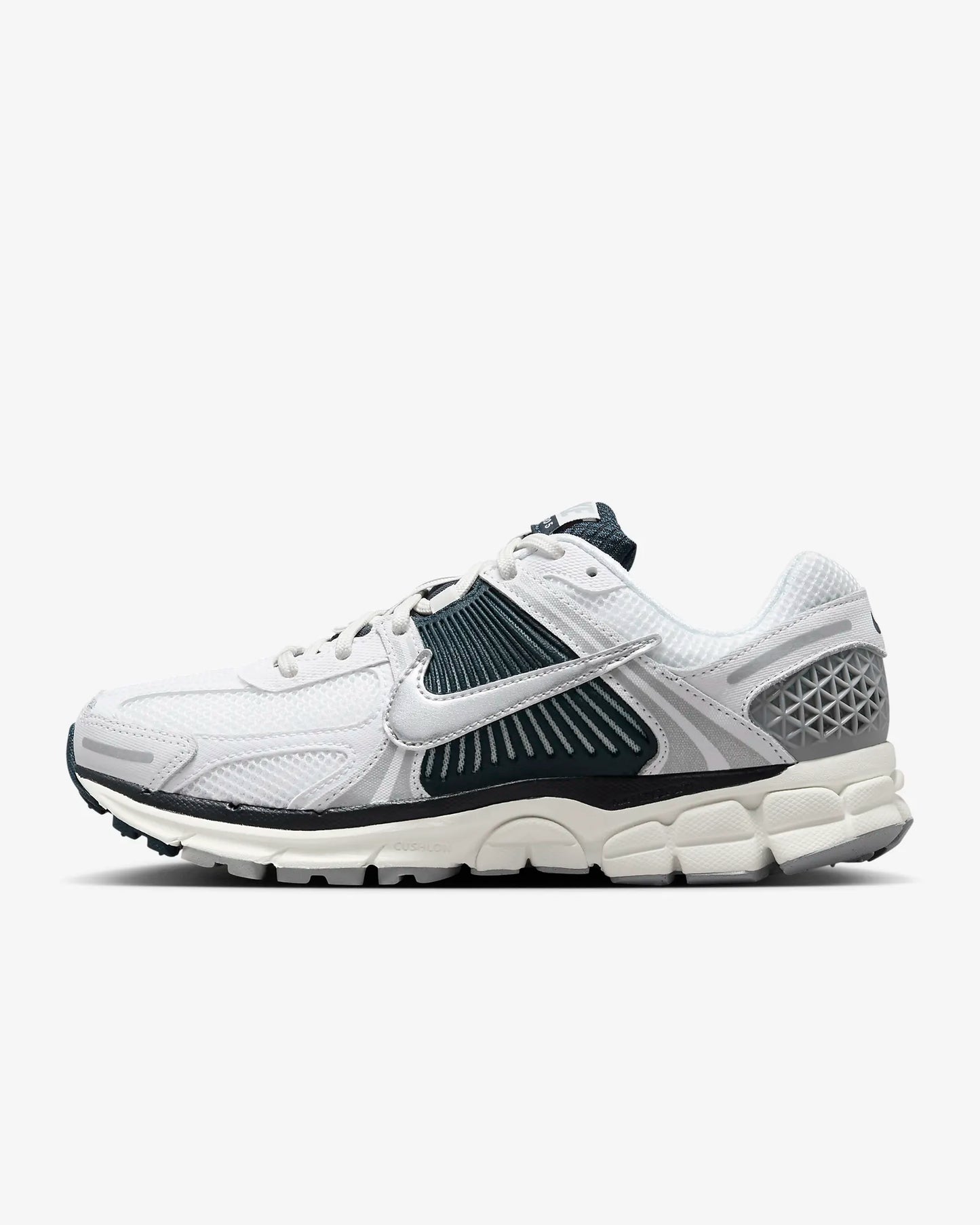 Nike Zoom Vomero 5 "White/Armory Navy/Sail/Metallic Silver"