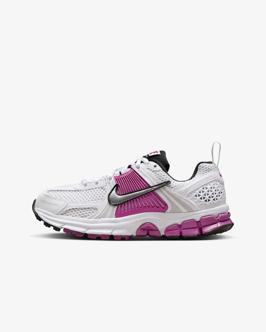 Nike Zoom Vomero 5 "White/Pure Platinum/Hot Fuchsia/Metallic Platinum"