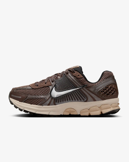 Nike Zoom Vomero 5 "Baroque Brown/Light Orewood Brown/Hemp/Chrome"