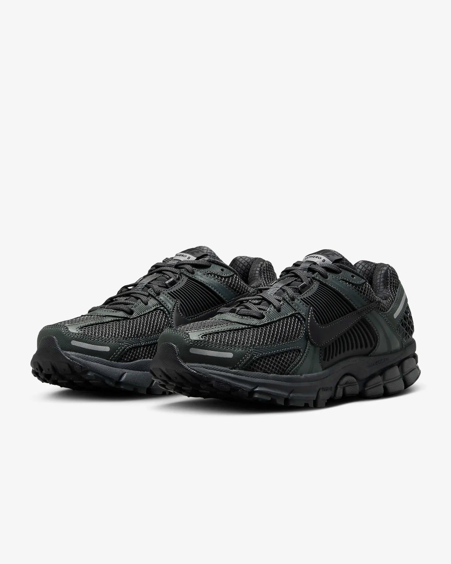 Nike Zoom Vomero 5 "Black/Black"