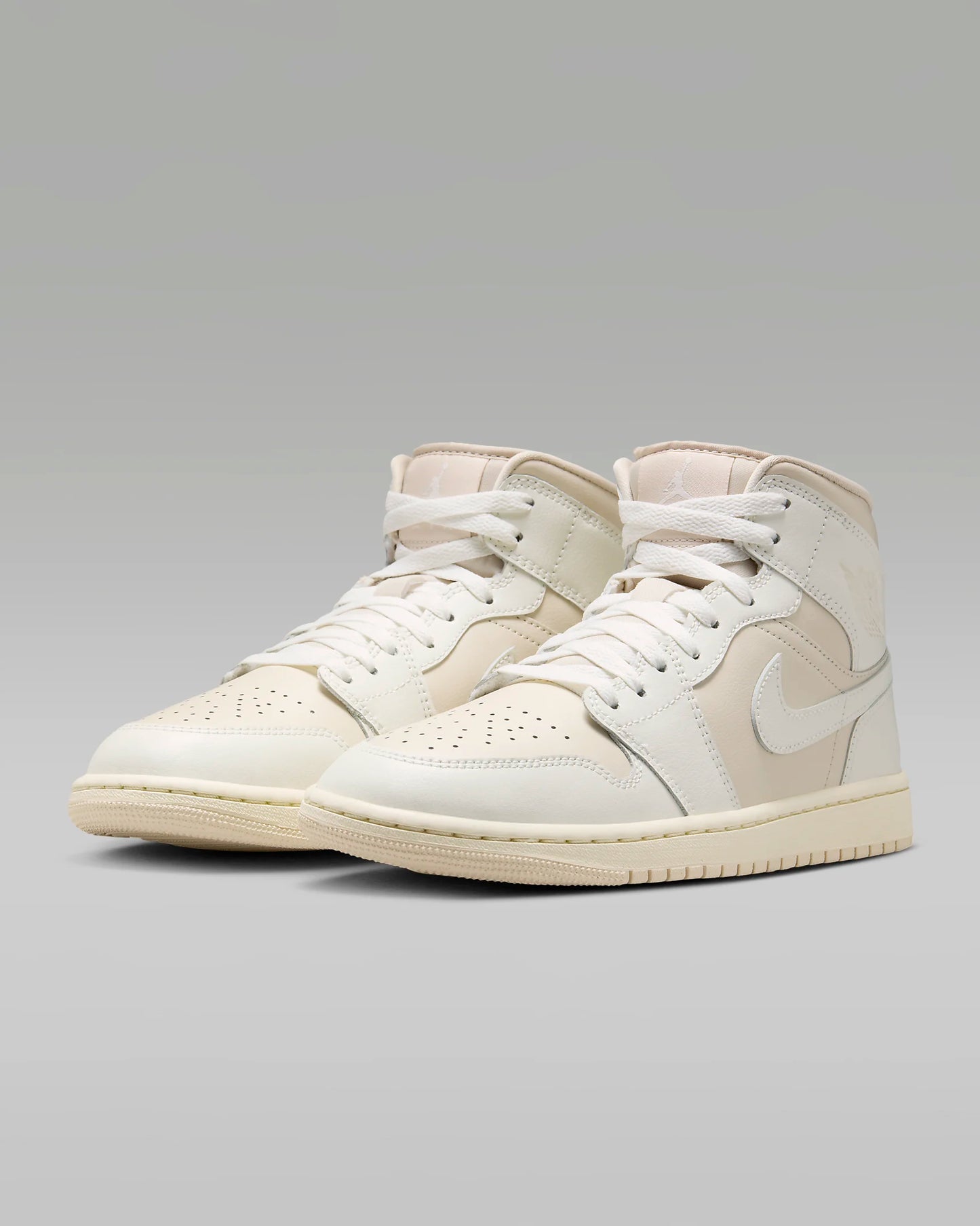 Air Jordan 1 Mid "Legend Light Brown/Muslin/Sail"