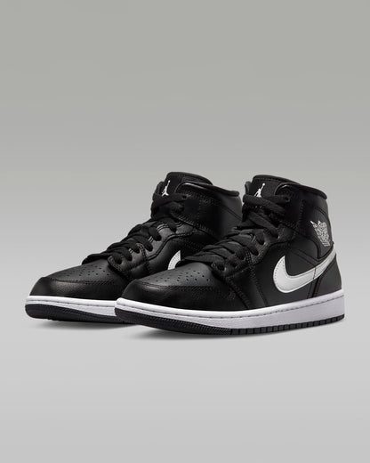 Air Jordan 1 Mid "Black/Black/White"